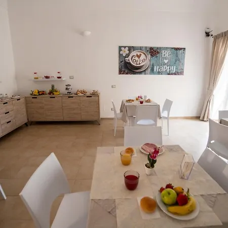 Palazzo Loreto Bed & Breakfast 4*