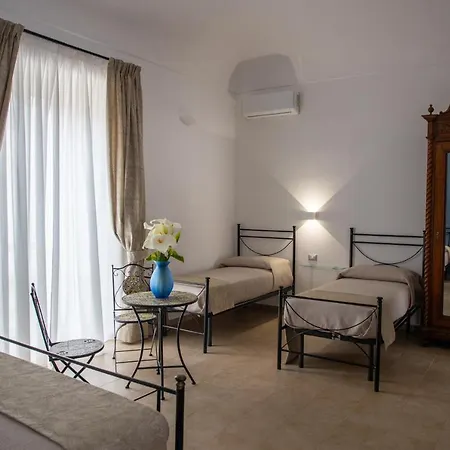 Palazzo Loreto فندق مبيت وإفطار أفولا