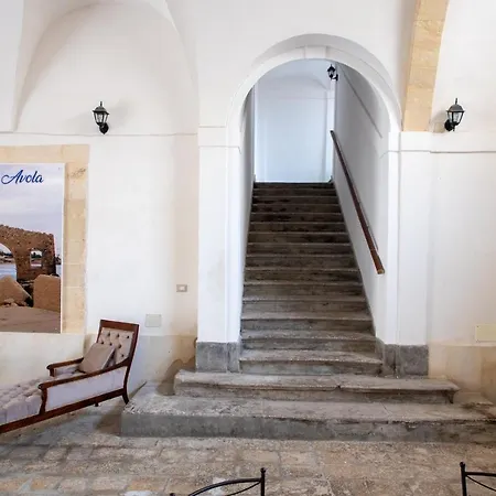 Palazzo Loreto فندق مبيت وإفطار