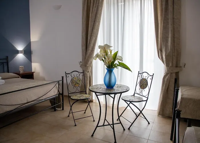 فندق مبيت وإفطار Palazzo Loreto أفولا